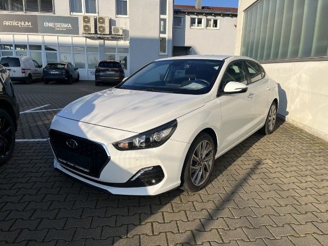 Hyundai i30 84.600 km 15.990 &euro; Hirschaid 96114