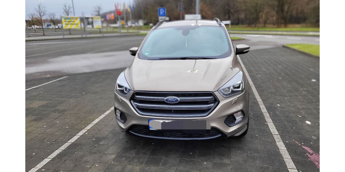 Ford Kuga 189.583 km 12.500 &euro; Riegelsberg 66292
