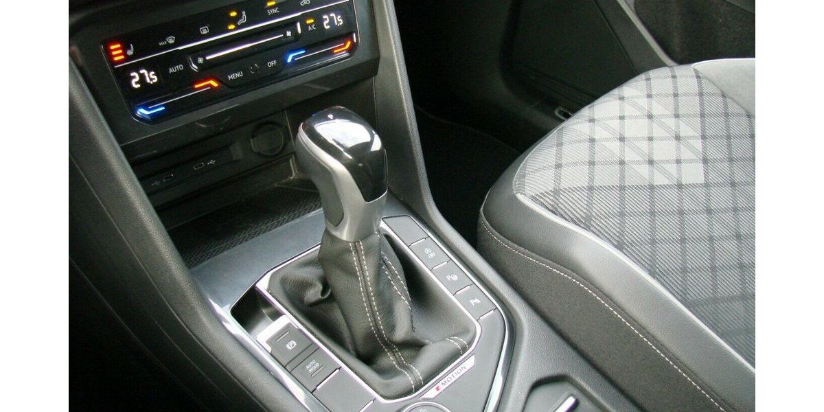 VW Tiguan 2.0TDi R-Line 4M BlackStyle ACC IQ LIGHT 41.763 km 35.980 € Falkensee 14612