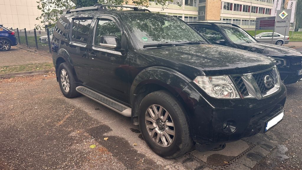 Nissan Pathfinder 250.000 km 8.600 &euro; Essen 45356