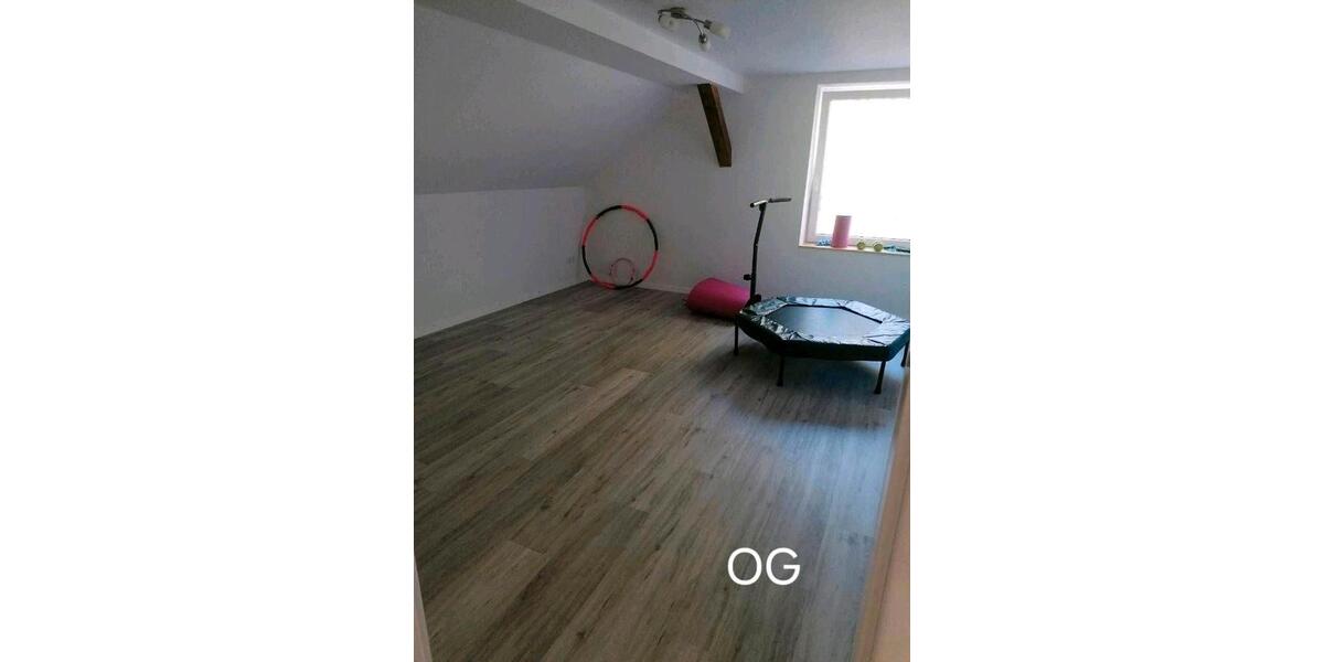 Einfamilienhaus Wesselburen - 11 Zimmer, 250 m&sup2;, 399.000&euro; | Angebot:26184303