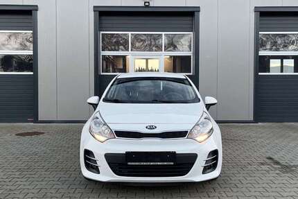 Kia Rio 99.999 km 9.999 &euro; Cottbus 03044