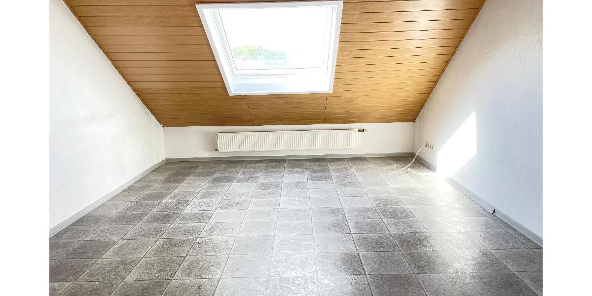 ## Über den Dächern von Gochsheim ## - Etagenwohnung Kraichtal Gochsheim | Angebot:25606576