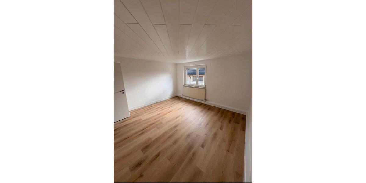 Reihenhaus Schwäbisch Gmünd - 6 Zimmer, 125 m&sup2;, 339.000&euro; | Angebot:26802433