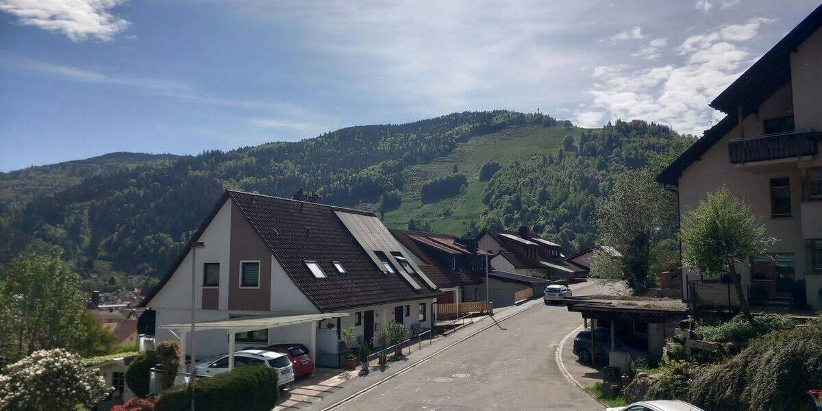 Etagenwohnung Todtnau Hasbach - 3 Zimmer, 85 m&sup2;, 1.050&euro; | Angebot:26859181