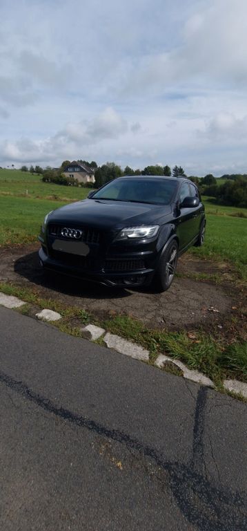 Q7