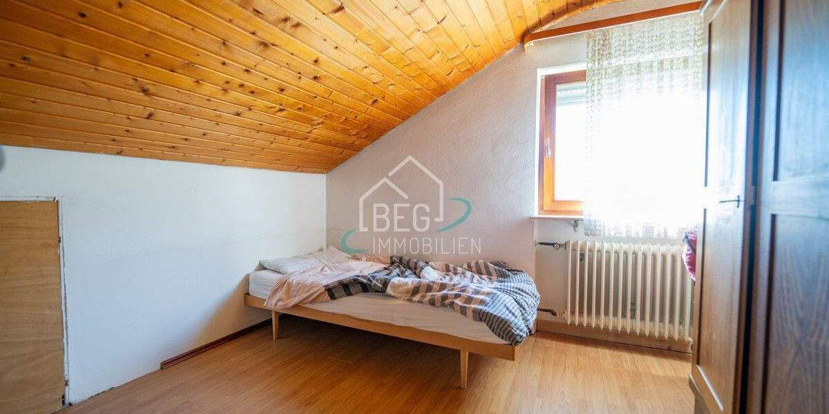 Doppelhaushälfte mit großem Garten in ruhiger Wohnlage 4 zimmer