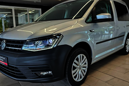 VW Caddy 64.887 km 22.900 &euro; Höxter 37671