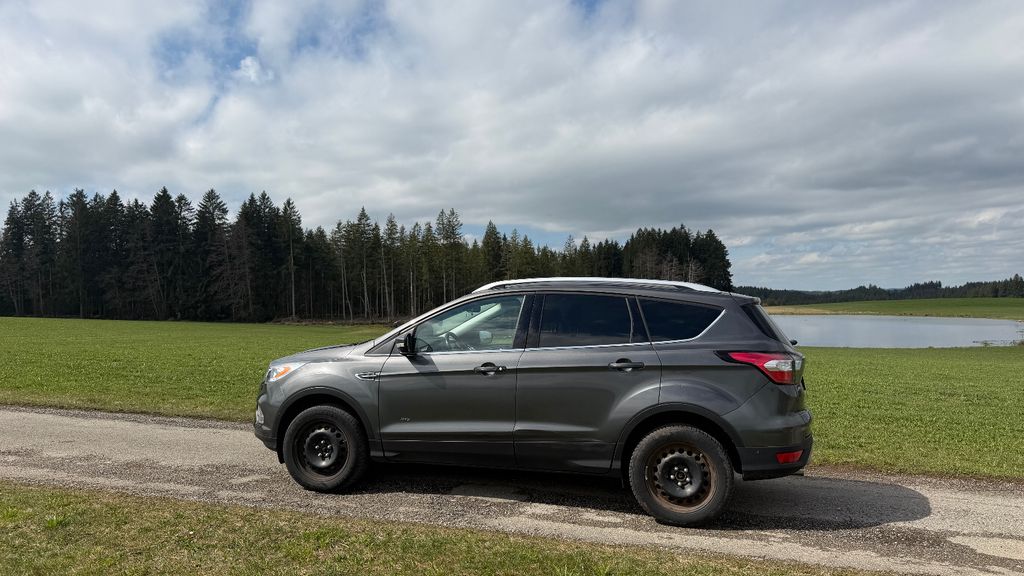 Ford Kuga 108.000 km 14.400 &euro; Marktoberdorf 87616