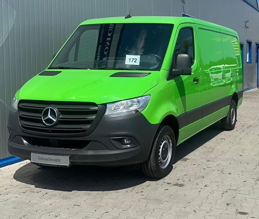 Mercedes-Benz Sprinter 96.454 km 24.899 € Berlin 13055