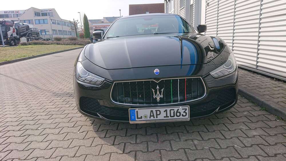 Maserati Ghibli 86.000 km 29.900 &euro; Leipzig 04158