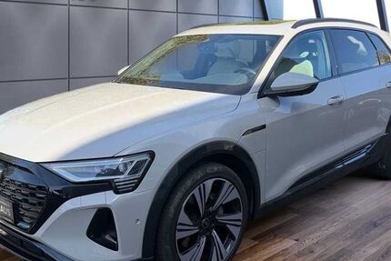 Audi Q8 e-tron 35.997 km 44.970 &euro; Schweinfurt 97424