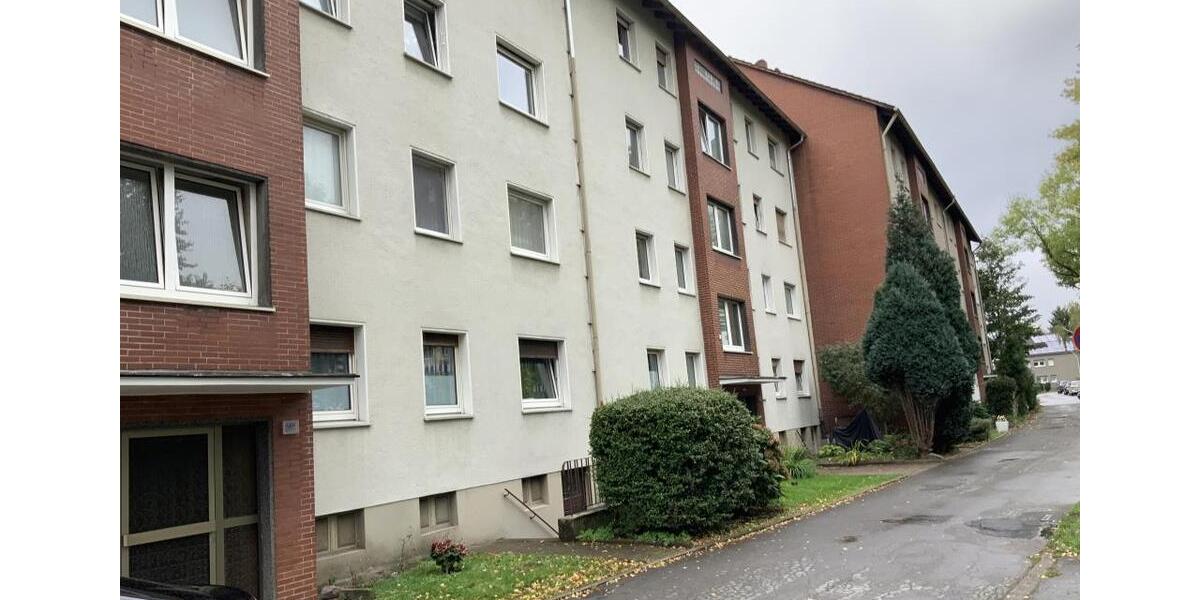 Renovierte 2-Zimmer-Wohnung mit Balkon... 2 zimmer