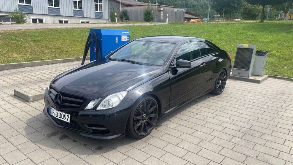 E 250