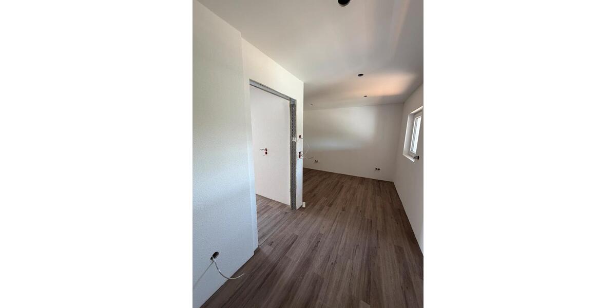 Dachgeschoßwohnung Breisach am Rhein - 4 Zimmer, 102 m&sup2;, 1.200&euro; | Angebot:26227668