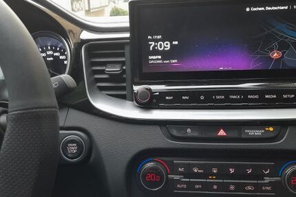 Kia ceed Sportswagon 34.500 km 21.500 &euro; COCHEM 56812