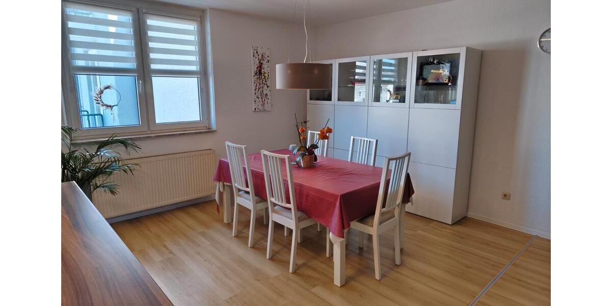 Etagenwohnung Dillingen (Saar) - 5 Zimmer, 134 m&sup2;, 210.000&euro; | Angebot:27118243