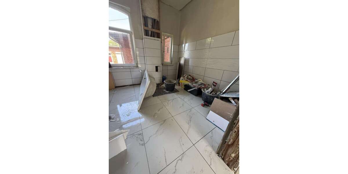 Etagenwohnung Apolda - 3 Zimmer, 86 m&sup2;, 760&euro; | Angebot:27159615