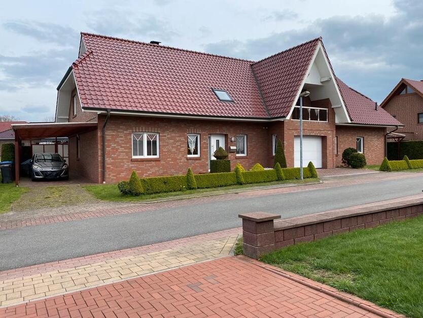 Einfamilienhaus. Zentrale Lage. Provision frei.