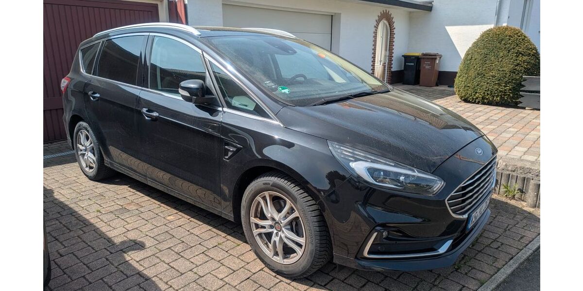 Ford S-Max 174.000 km 14.999 &euro; Lohfelden 34253