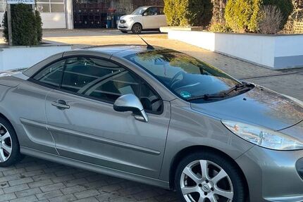 Peugeot 207 121.000 km 3.500 &euro; Oberding 85445