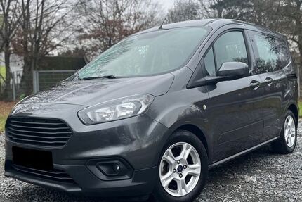 Ford Transit Courier 99.000 km 10.300 &euro; Heusenstamm 63150