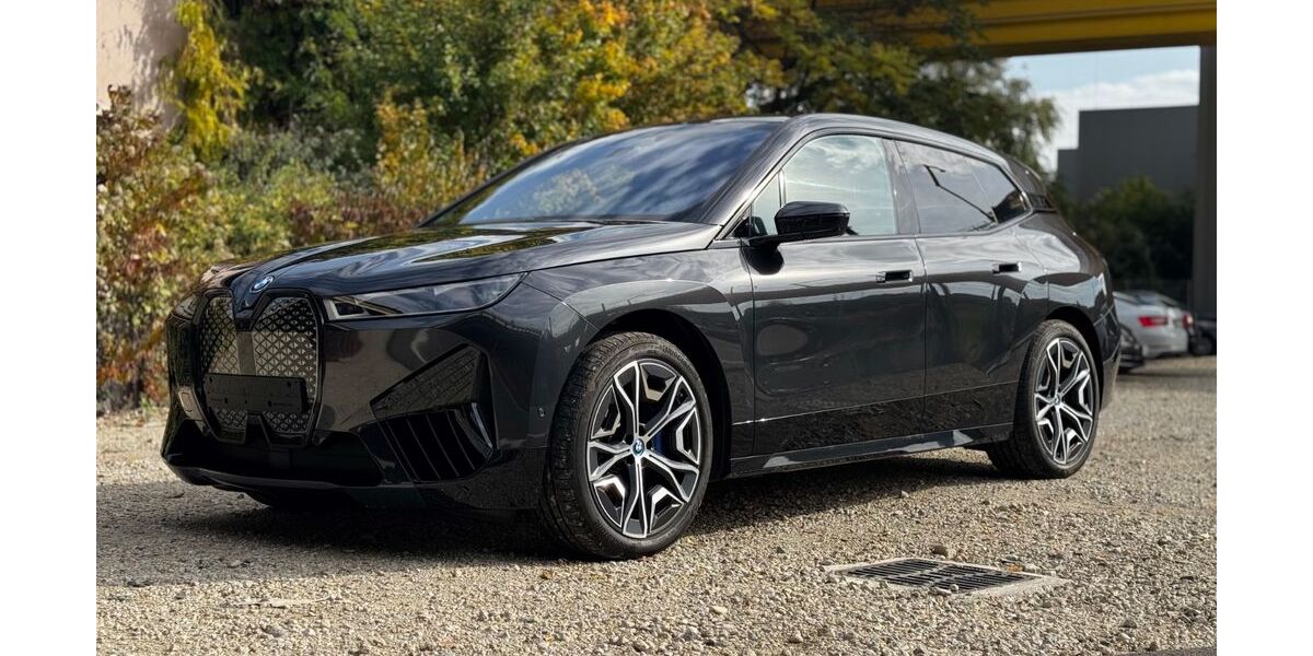 BMW iX 14.000 km 85.000 &euro; München 80933