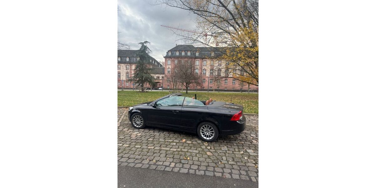 Volvo C70 90.000 km 18.950 &euro; Bruttig-Fankel 56814