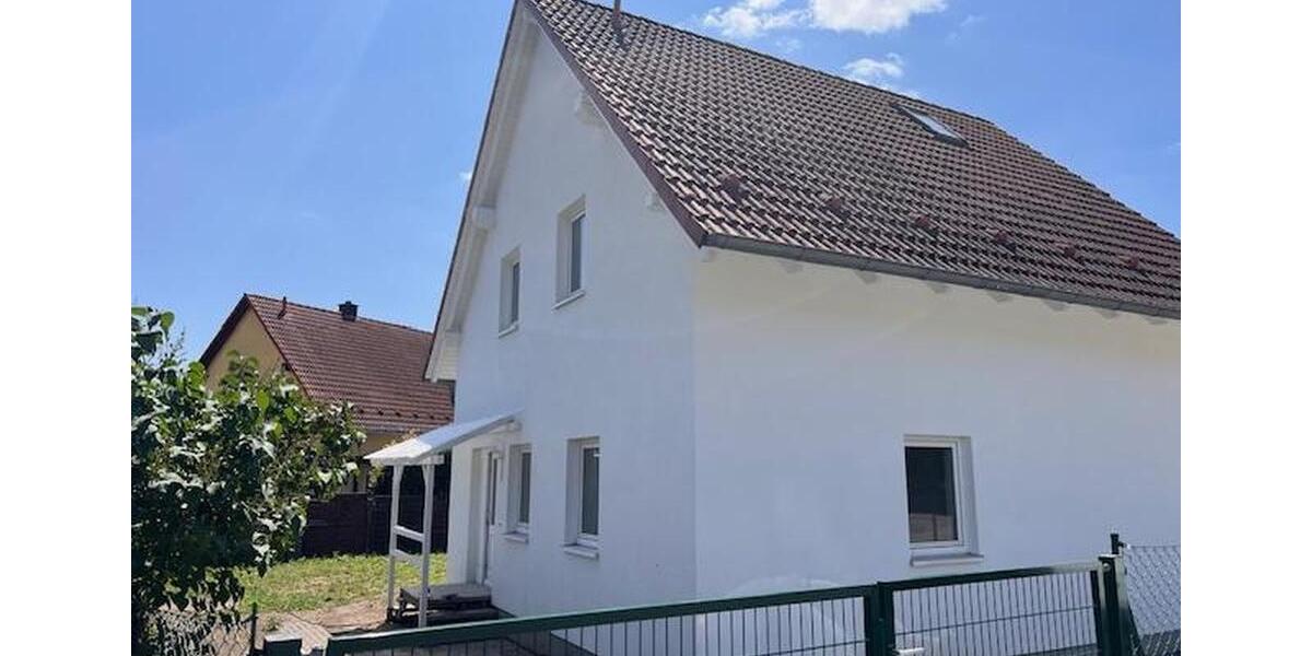 Einfamilienhaus Zossen - 5 Zimmer, 110 m&sup2;, 2.200&euro; | Angebot:25265271