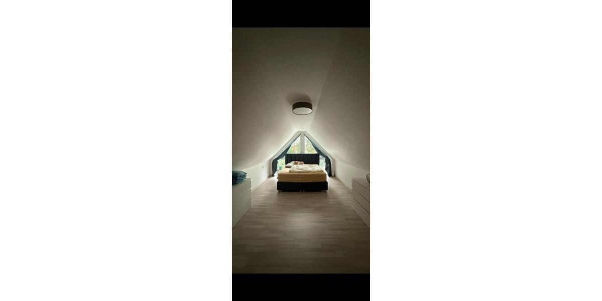 Dachgeschoßwohnung Falkensee - 1 Zimmer, 58 m&sup2;, 800&euro; | Angebot:24845132