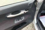 Toyota Auris 1.6i SOL ALLE INSPEKTIONEN GARAGENWAGEN 174.885 km 5.704 € Köln 50858
