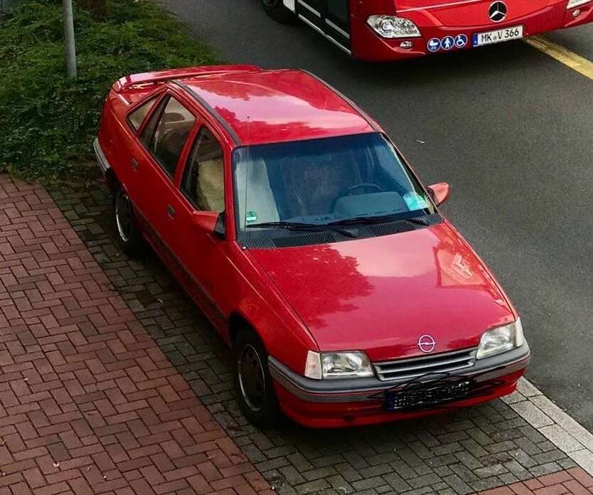 Opel Kadett 26.100 km 3.699 € Lüdenscheid 58509