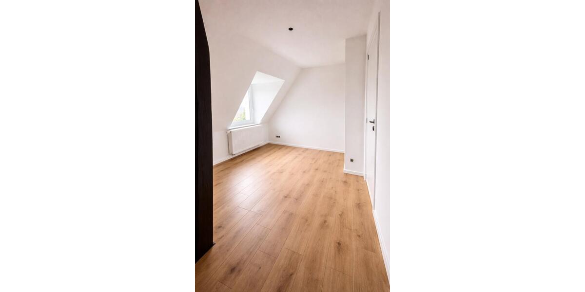 Dachgeschoßwohnung Gevelsberg - 3 Zimmer, 75 m&sup2;, 1.050&euro; | Angebot:24941237