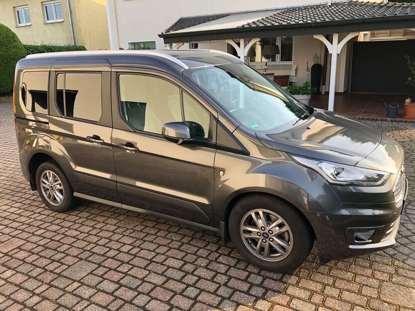 Tourneo Connect