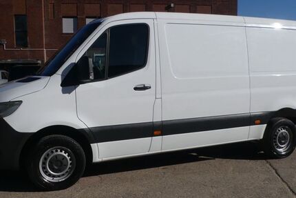 Mercedes-Benz Sprinter 211.461 km 16.950 &euro; Essen 45309