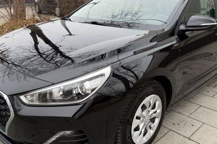 Hyundai i30 86.000 km 9.900 &euro; München Trudering-Riem 81825