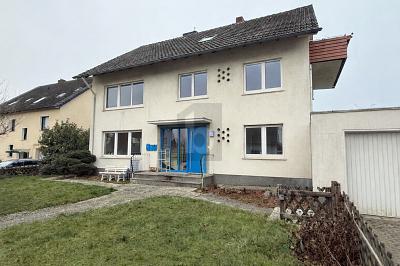 SANIERT UND VOLL VERMIETET SORGENLOS INVESTIEREN - Mehrfamilienhaus, Wohnhaus Hiddenhausen | Angebot:27229315