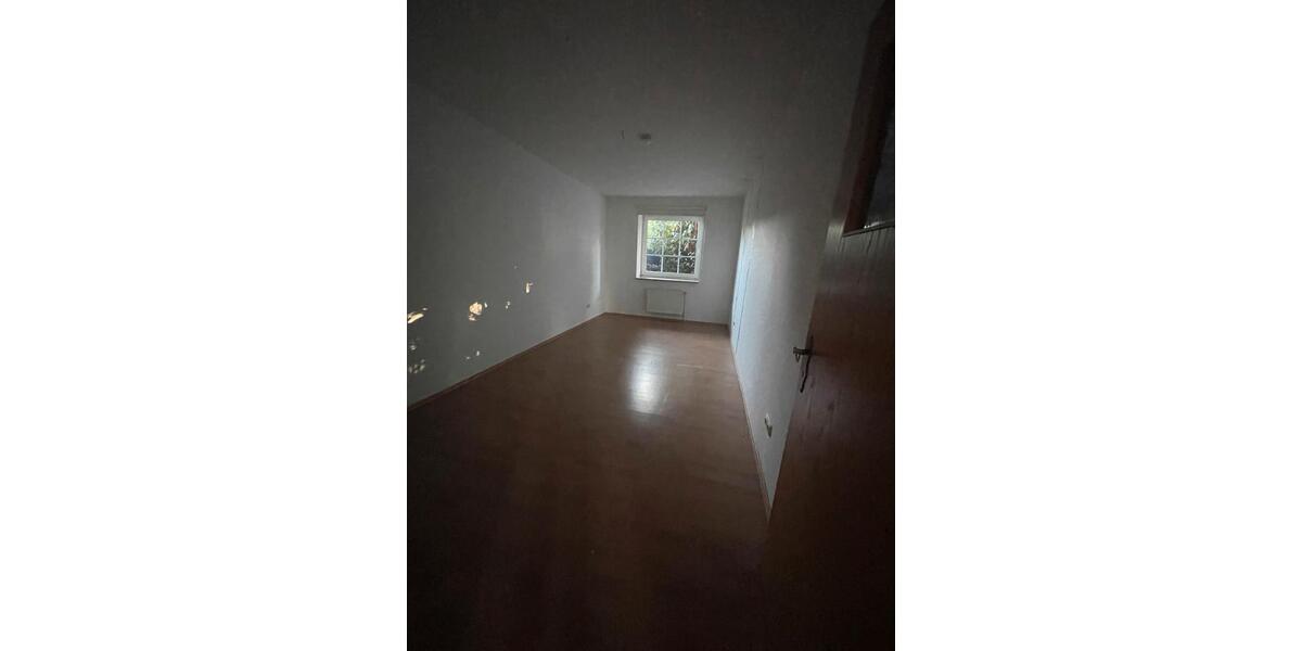 Reihenhaus Dollern - 10 Zimmer, 230 m&sup2;, 2.150&euro; | Angebot:24293689