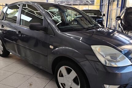 Ford Fiesta 217.910 km 1.500 &euro; Schwäbisch Hall - Hessental 74523