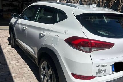 Hyundai TUCSON 93.000 km 13.900 &euro; Memmingen 80770