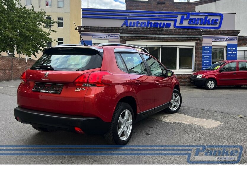 Peugeot 2008 Active*AHK*Navi*Klima*PDC*1-Hand*Chrom* 149.870 km 6.490 € Berlin 13187