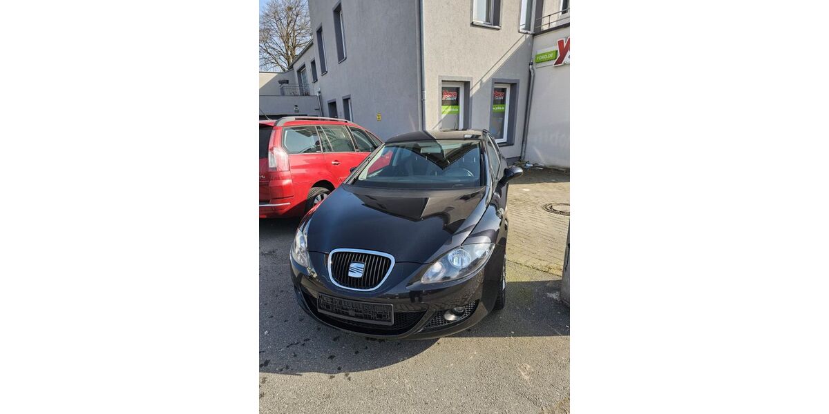 Seat Leon 206.821 km 2.500 &euro; Lübeck 23558