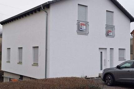 Tolles freistehendes und neu erstelltes Massa Ausbauhaus auf einem 12 a großem Grundstück in Rehlingen-Siersburg Ortsteil Fremersdorf zu verkaufen! 7 zimmer