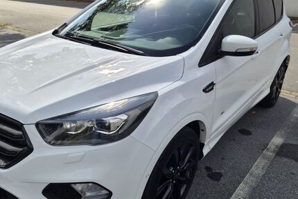Ford Kuga 186.000 km 12.500 &euro; Iserlohn 58644
