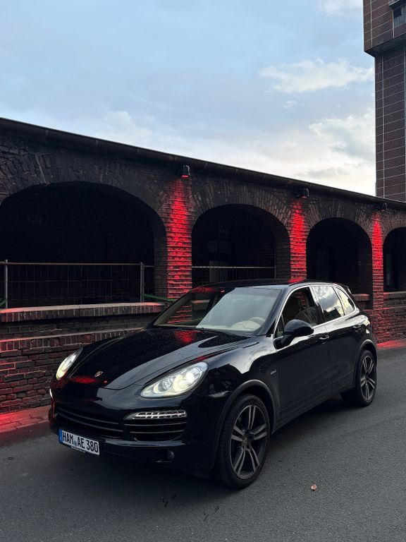 Porsche Cayenne 245.000 km 14.800 € Hamm 59075