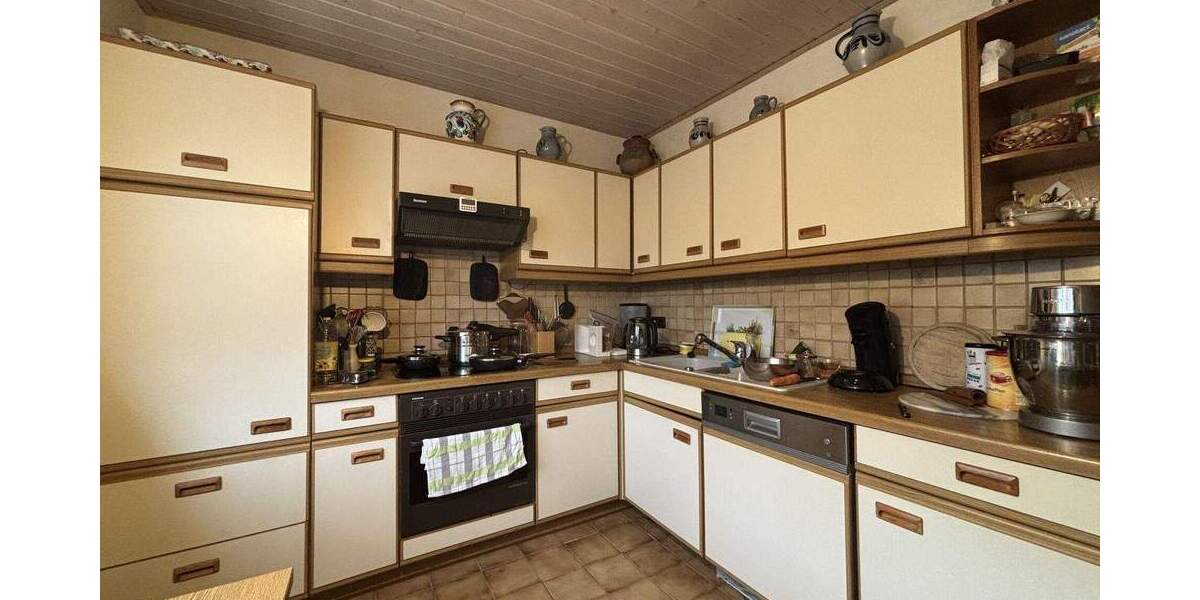 Mehrfamilienhaus, Wohnhaus Kirchhain Langenstein - 9 Zimmer, 193 m&sup2;, 319.900&euro; | Angebot:25775616