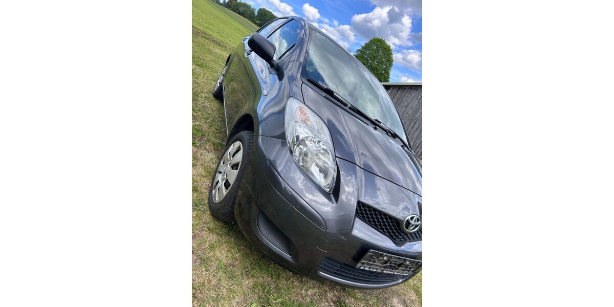 Toyota Yaris 125.733 km 2.900 &euro; Freyung 94078