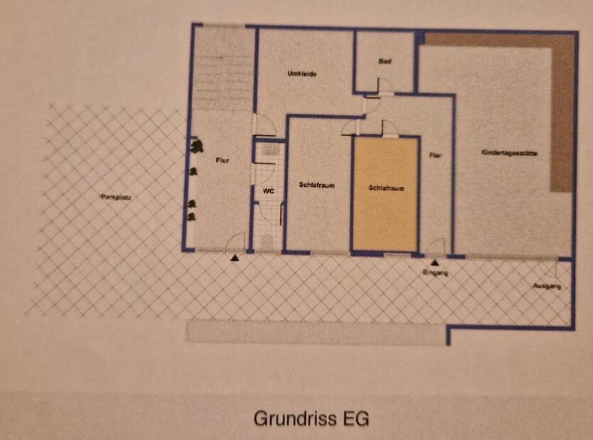 Große Wohnung für Familien oder WG mit Garten, Garage, Stellplatz zimmer