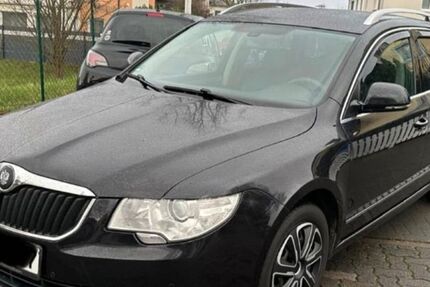 Skoda Superb 283.000 km 5.450 &euro; Hanau 63450
