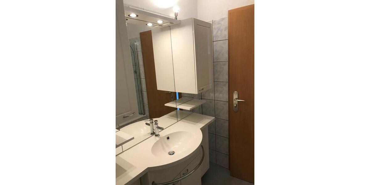 Dachgeschoßwohnung Saarbrücken West - 2 Zimmer, 50 m&sup2;, 97.500&euro; | Angebot:26848309